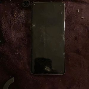 White Samsung galaxy S 10 7 inch screen